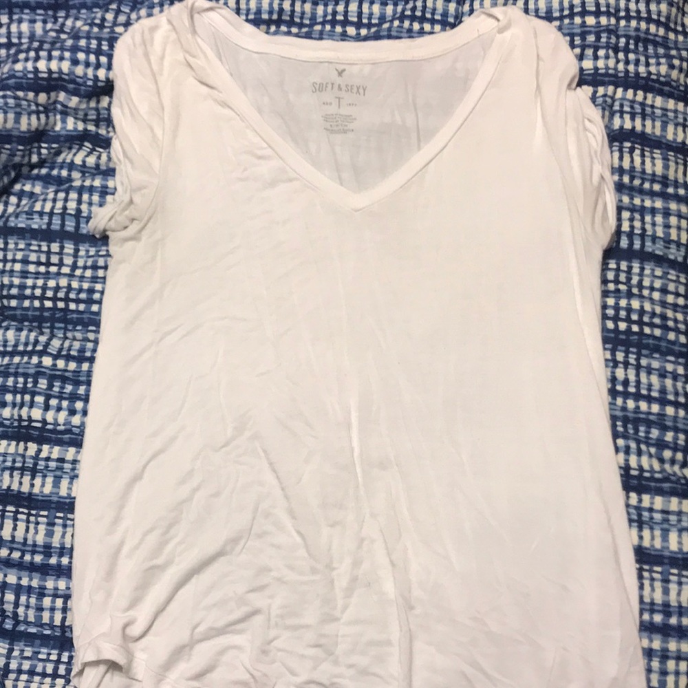 American eagle v neck